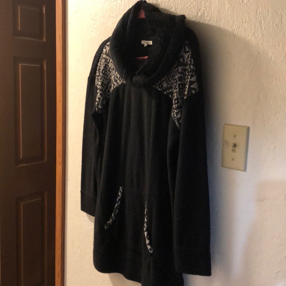 Maurices fleece Black white trim sweatshirt